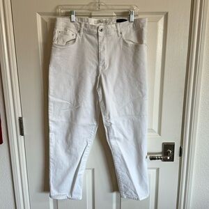 Ella moss white jeans. Washed never worn. Pristine.